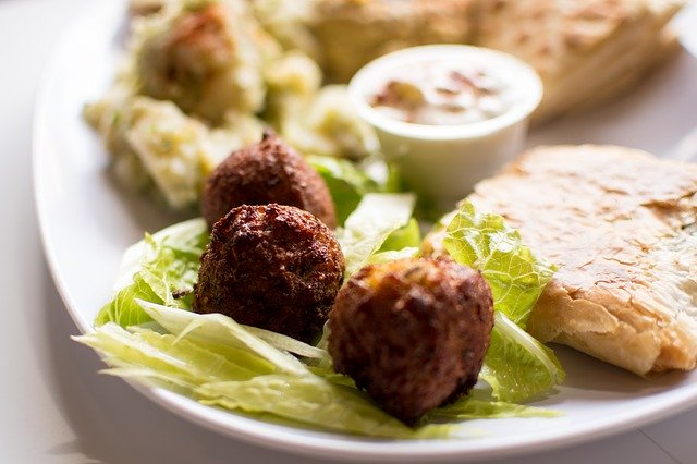 thumbnail image for blog Taïm Brings Falafel and Much More to Georgetown